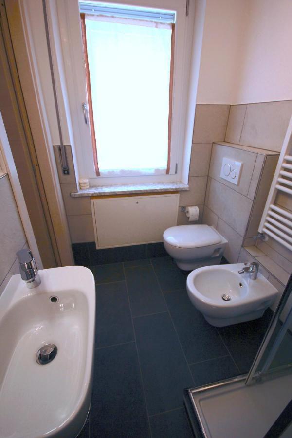 Hotel L'Adret à Gressan Extérieur photo