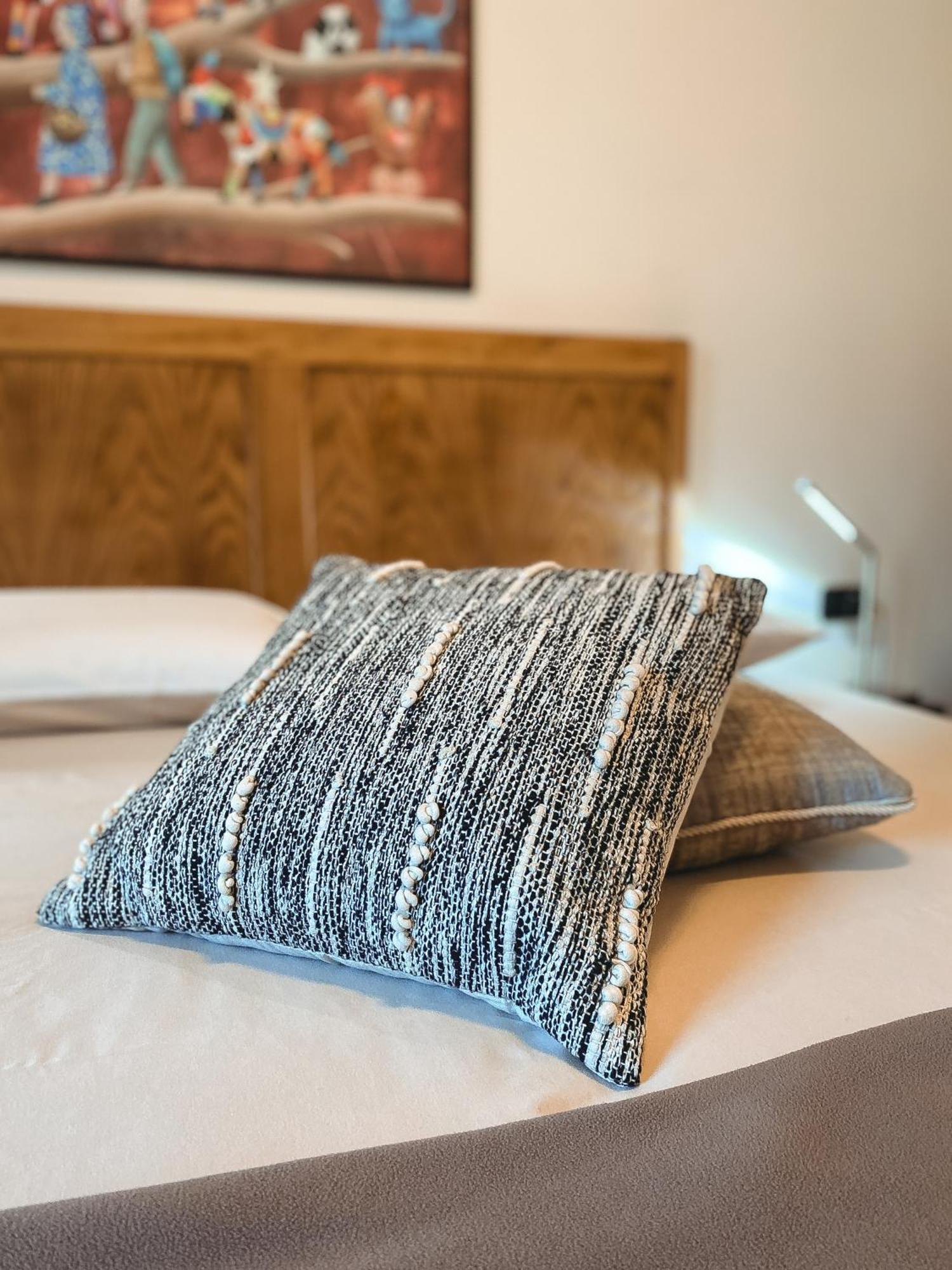 Hotel L'Adret à Gressan Extérieur photo